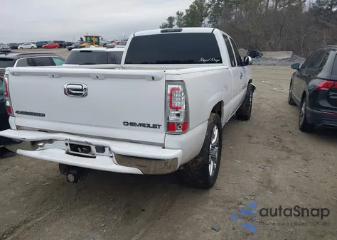 2005 Chevrolet Silverado 1500 Z71 z USA, uszkodzony, nr VIN 1GCEK19Z95Z148447